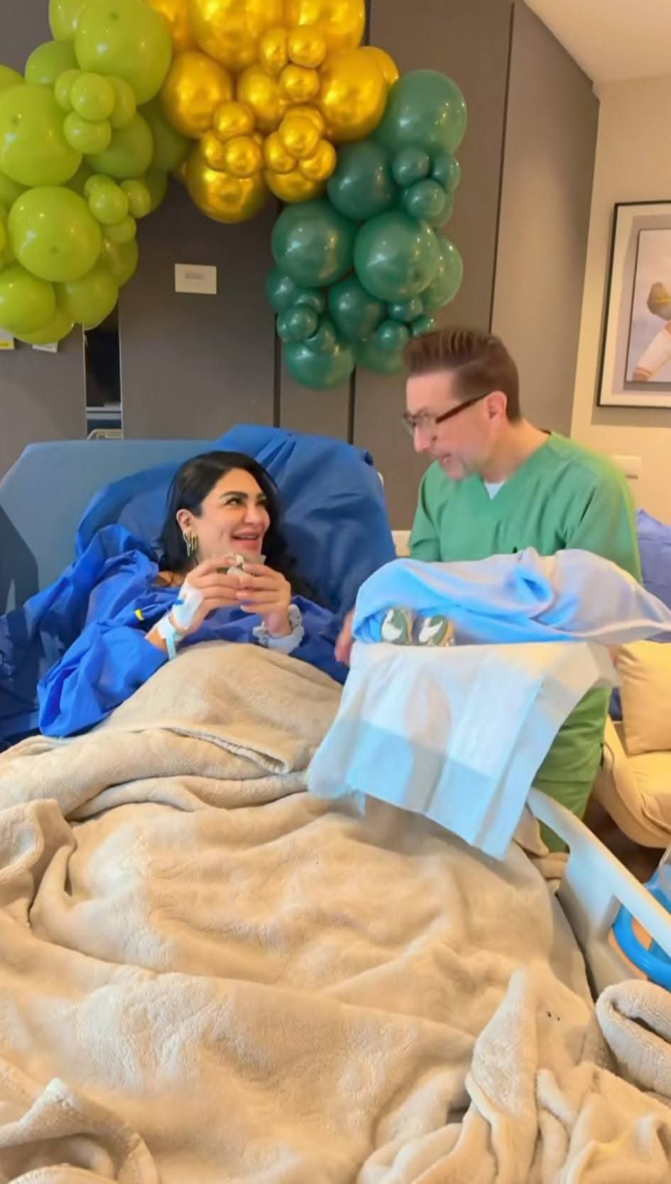 سالي عبد السلام تحتفل بمولودها هارون