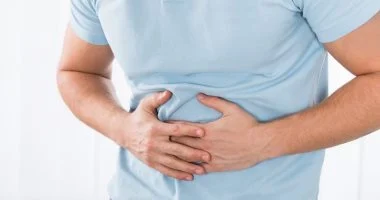 كيف تتخلص من الانتفاخ بعد الإفطار دون إزعاج أو ألم؟