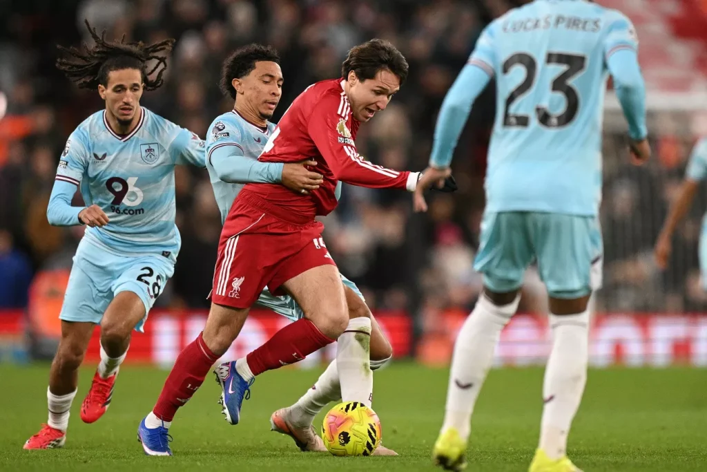 متى موعد مباراة ليفربول ضد وولفرهامبتون في كأس إنجلترا 2026؟