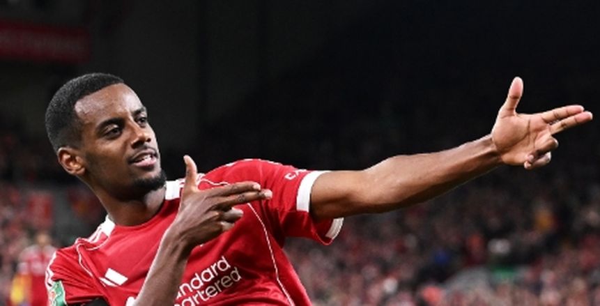 هجوم ليفربول يتسلح بإيزاك أمام باريس سان جيرمان في دوري أبطال أوروبا