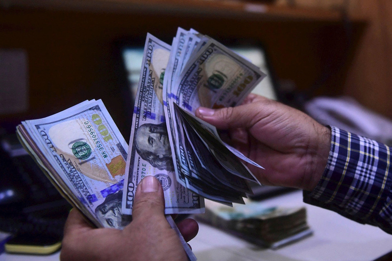 سعر صرف الدولار الأمريكي اليوم (19 مارس 2026). (صورة توضيحية).