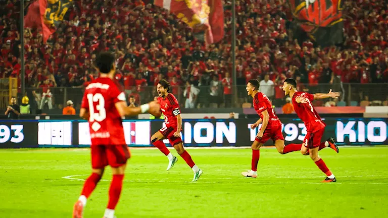 الأهلي ضد الزمالك.. أحداث مثيرة في ستاد القاهرة - بوابة مولانا
